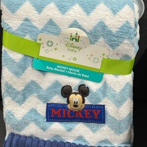 Disney Mickey Mouse chevron Baby blanket 30”x40”